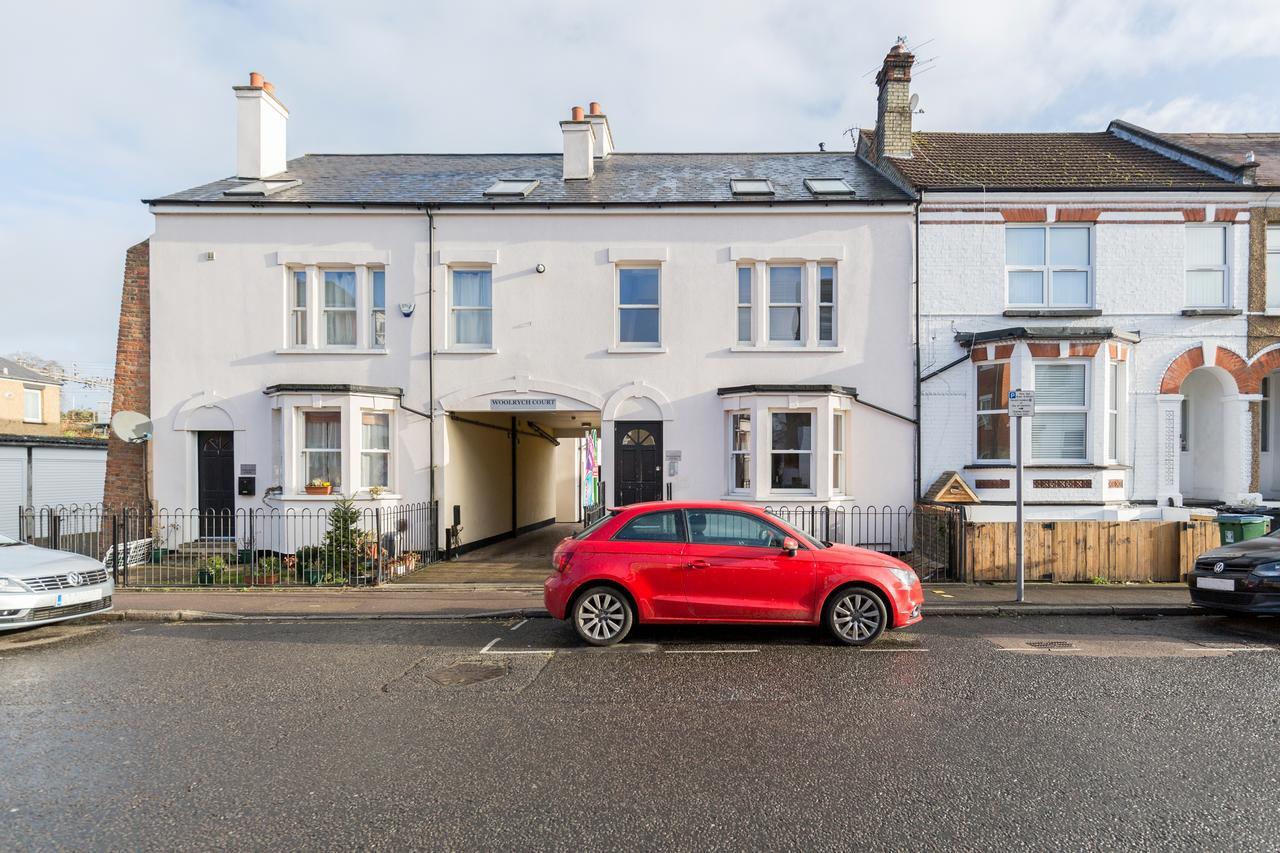 Watford Junction Apartment ภายนอก รูปภาพ