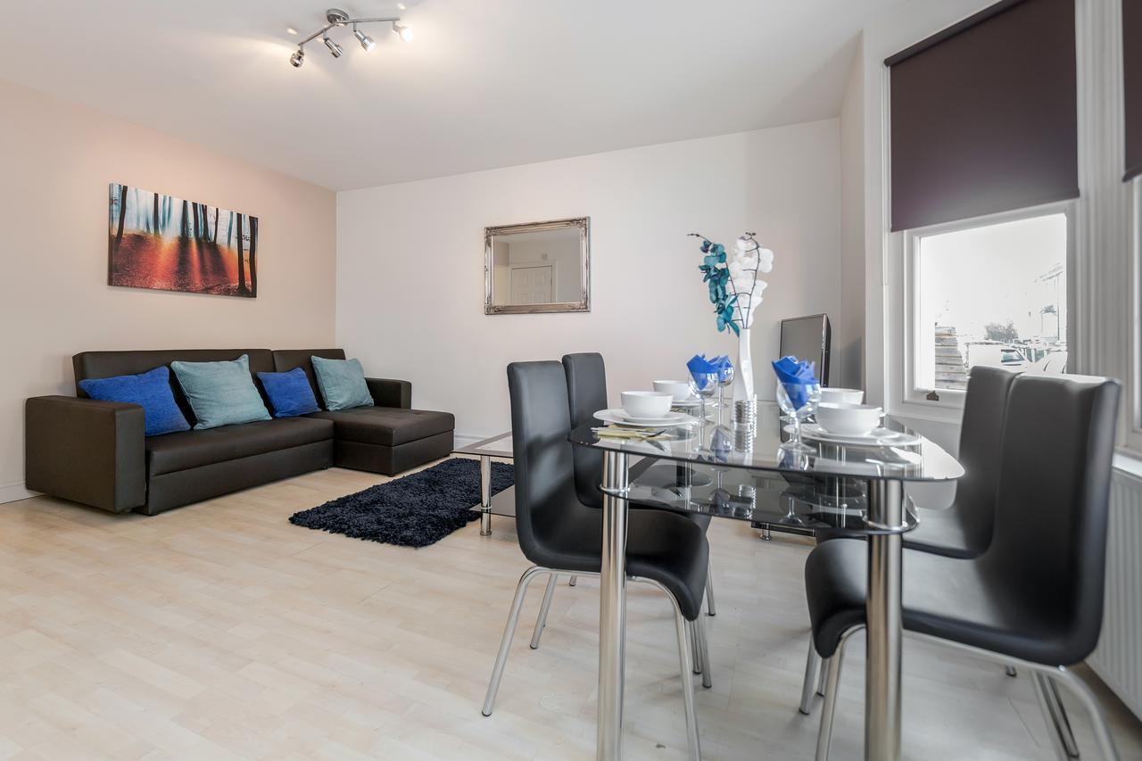 Watford Junction Apartment ภายนอก รูปภาพ
